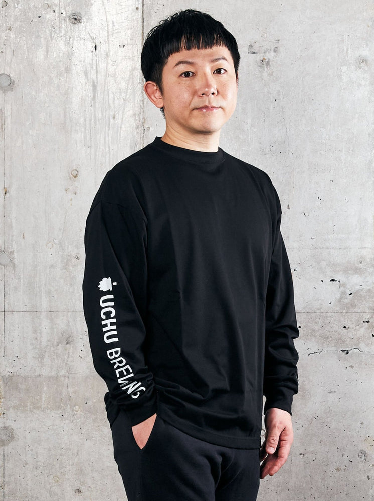 
            
                Load image into Gallery viewer, UCHU BREWING Sleeve Logo L/S T-Shirt
            
        
